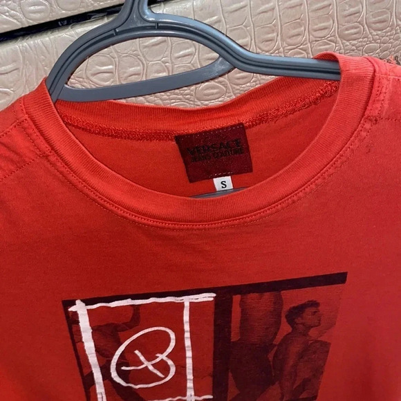 Versace couture Y2K graphic T-shirt S - Picture 5 of 10